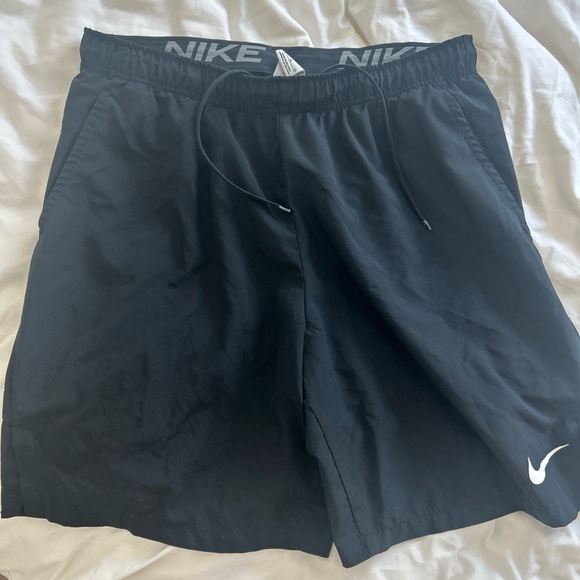 Men’s Nike dri fit shorts size XL - Picture 1 of 4